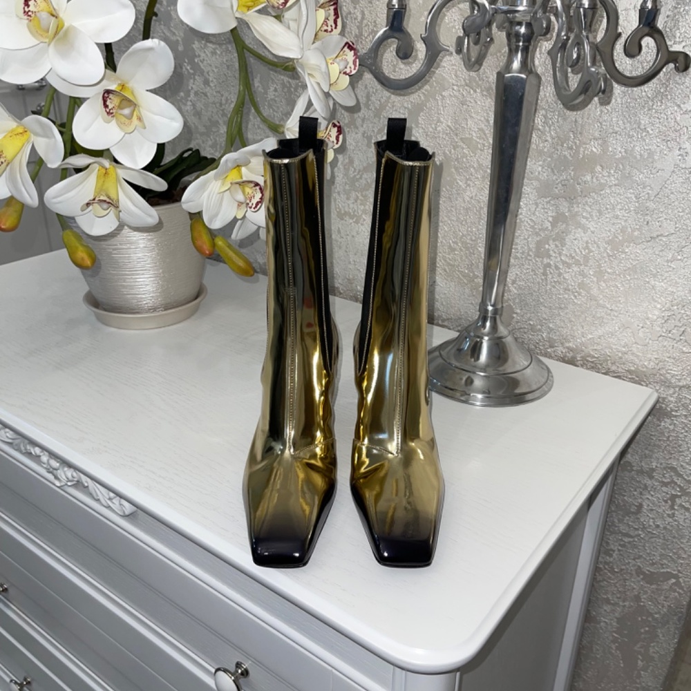 $1,650 Prada Gold Metallic Brushed Calf Leather Chelsea Boots Sz 40 AUTHENTIC😍 - Picture 4 of 13